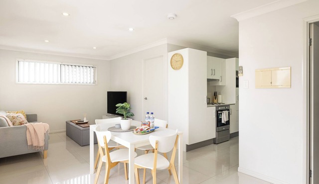 1 Bdr Apt! Garage! Balcony! GST Credits! 118D1