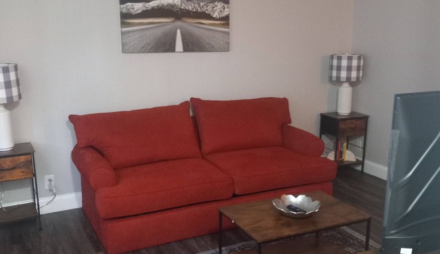 1-BDR with kitchen in great location