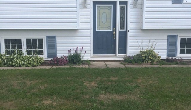 1 bdrm apartment in our home- minutes from Moncton and Shediac - outdoor oasis