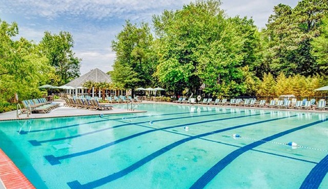 1 BDRM CONDO~ BEACHWOODS RESORT~ INDOOR POOL/SPA~ LOTS OF AMENITIES~ MUST SEE