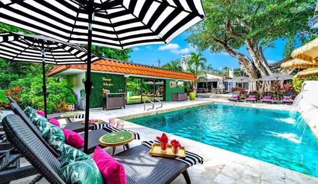 #1 Beach Estate Las Olas Beach Best Location