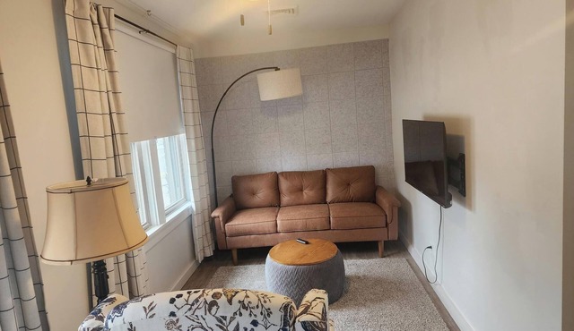 1 Bed/1 Bath 1 story stand alone apartment in residential area in Ellwood City