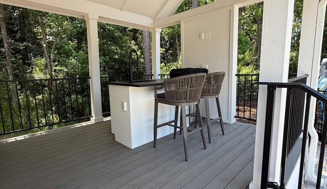 1 Bed/1 Bath Bunkhouse w/Loft + Outdoor Kitchen, Sleeps 6 - Sleeps up to 6, Pet Friendly with Registration