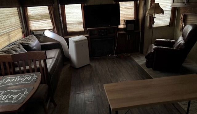 1 Bed, 1 Bath High End RV, Fully Furnished, Pet Friendly