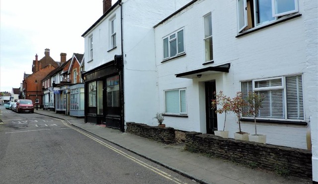 1 Bed Bagshot Pennyhill Accommodation