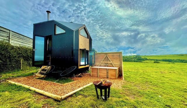 1 Bed Cabin - Sleeps 2 - Parking