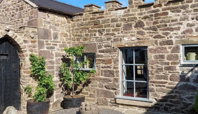 1 Bed Cottage - Sleeps 3 - Garden - Parking - Wifi