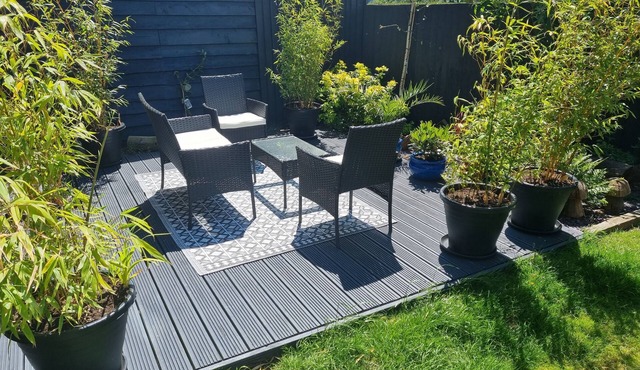 1-bed Apartment - Sleeps 2 & Private Parking