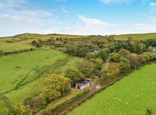 1 Bed in Llanerfyl oc-d30168