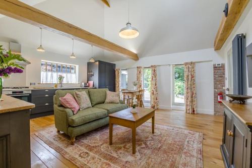 1 Bed in Old Wives Lees oc-a32024