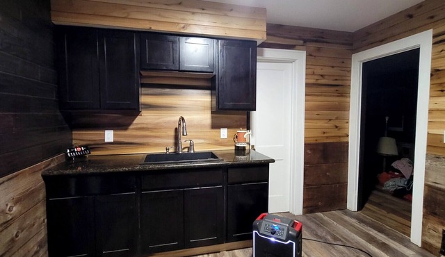 1-bed on 1 acre complete remodel. Cabin like interior.unique. Sleeps 2.