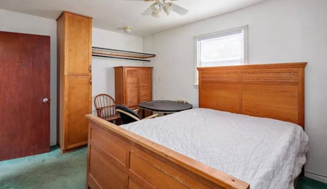 1 bed/private bath/not an apartment/walk to metro