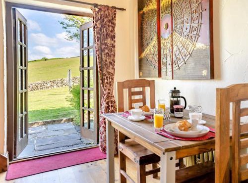 1 bed property in Gower 77981