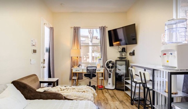 1 Bed Room Casita-Suite with Private Entrance