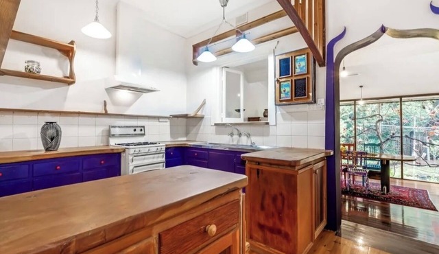 1 bed room House between Unley & Norwood. nLeafy, private, clean. Sleeps 6nnn