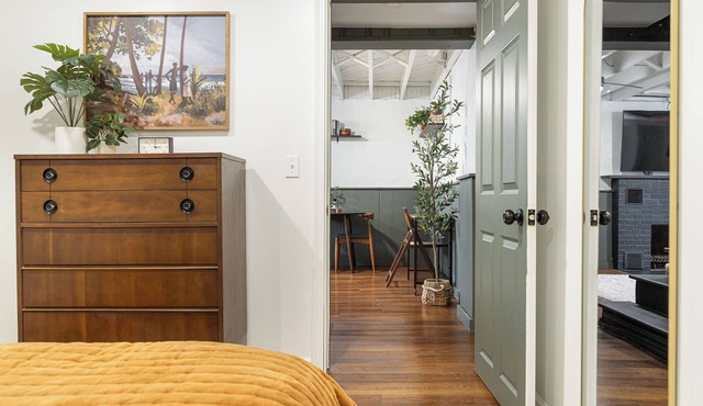 1 Bed Studio: Near OSU, COSI, Downtown, & Short North