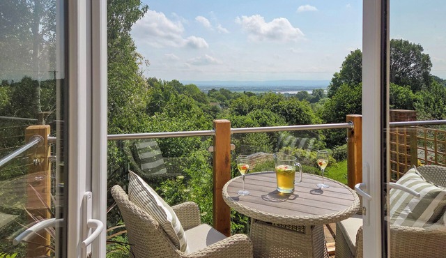 1 bedroom accommodation in Newnham Forest of Dean