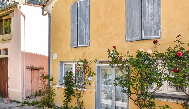 1 bedroom gorgeous home in Moustiers-Sainte-Marie