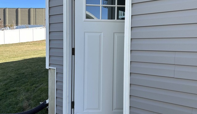 1 bedroom 1 Bathroom Private Suite! 2 minutes from the Reservoir.