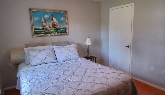 1 Bedroom 1 Bathroom room for rent in Lakeland. Close to RP Funding and downtown