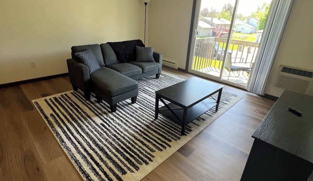 1 Bedroom - 1218 Canterbury Ct