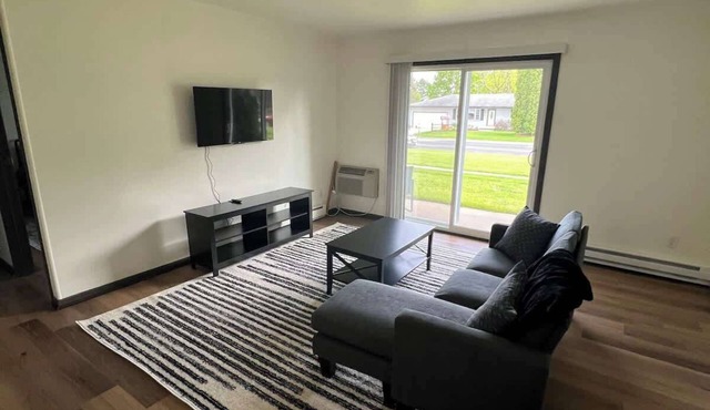 1 Bedroom - 1220 Canterbury Ct