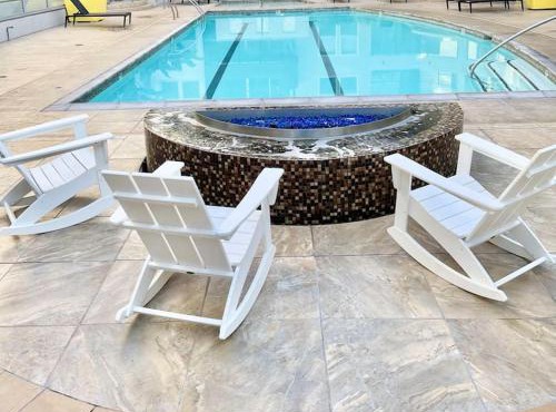1 bedroom. 2 beds. 1 bath with Balcony