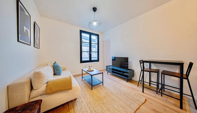 1 Bedroom apartment in the heart of a picturesque village - Lourdes