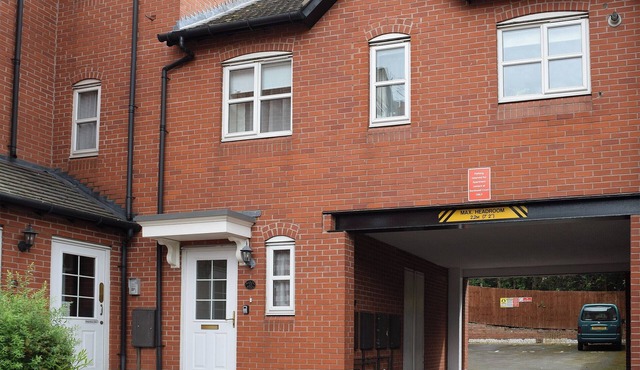 1 bedroom accommodation in Stratford-upon-Avon