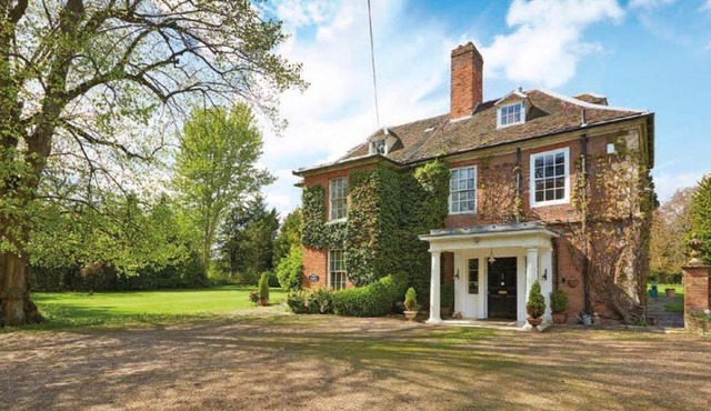 1 Bedroom Accommodation with Ensuite