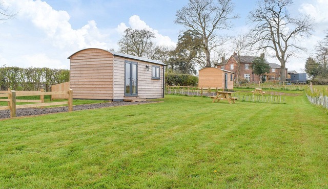 1 bedroom accommodation in Moulton St Mary