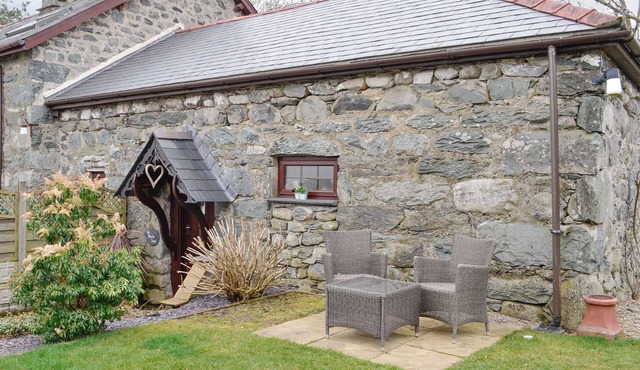 1 bedroom accommodation in Dyffryn Ardudwy, near Barmouth