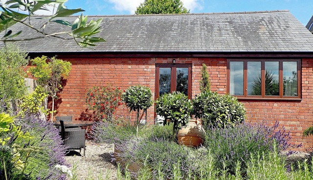 1 bedroom accommodation in Mansell Gamage