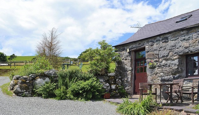 1 bedroom accommodation in near Criccieth