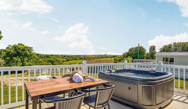 1 bedroom accommodation in Nr St Austell