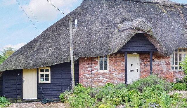 1 bedroom accommodation in Burgate, near Fordingbridge