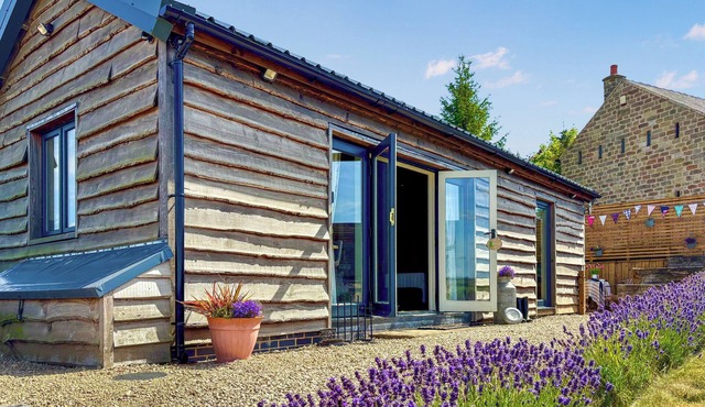 1 bedroom accommodation in Idridgehay, near Belper