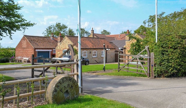 1 bedroom accommodation in Kirkby Green