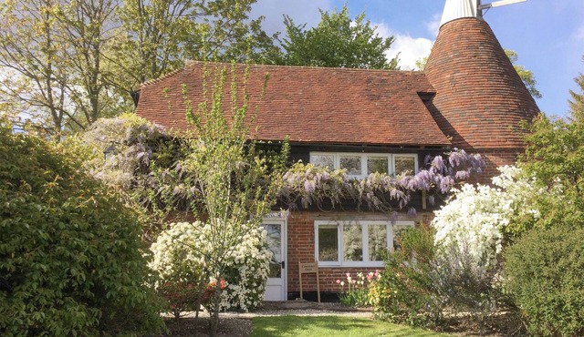 1 bedroom accommodation in Eridge Green, near Tunbridge Wells