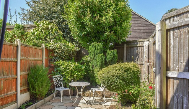 1 bedroom accommodation in Allestree, near Derby