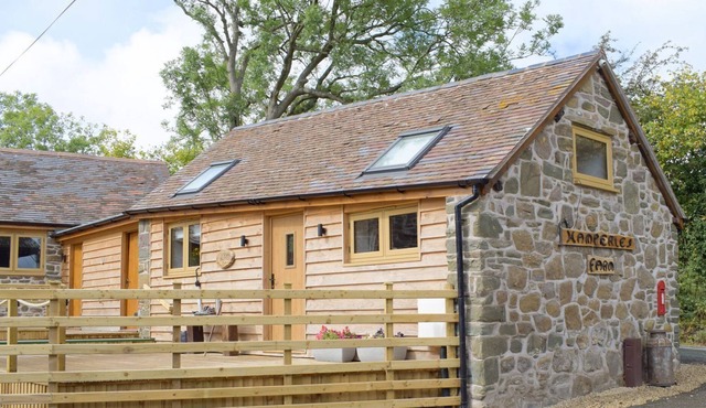 1 bedroom accommodation in Hamperley, near Church Stretton