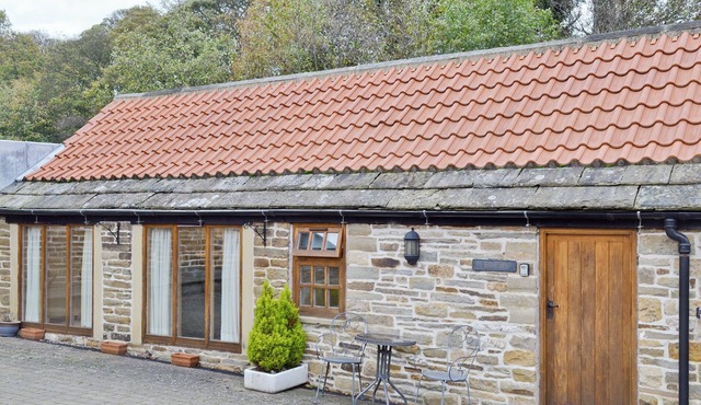 1 bedroom accommodation in Holymoorside, near Chesterfield