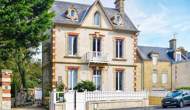 1 bedroom accommodation in Arromanches