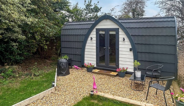 1 bedroom accommodation in Chichester