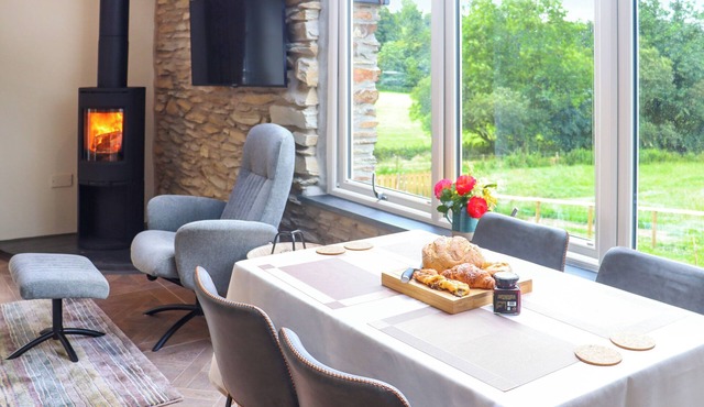 1 bedroom accommodation in Clynderwen, near Preseli Hills