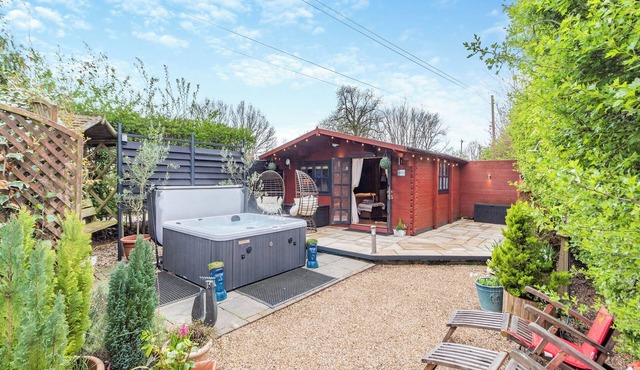 1 bedroom accommodation in Easthorpe, near Colchester