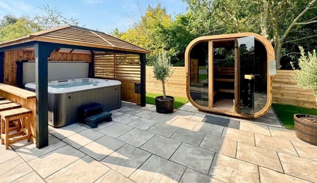 1 bedroom accommodation in Raywell, Beverley