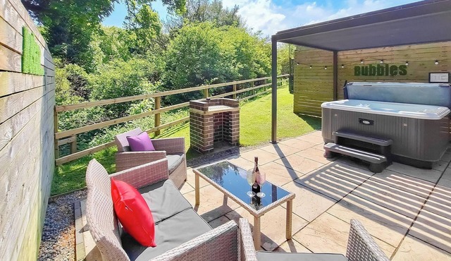 1 bedroom accommodation in Raywell, Beverley