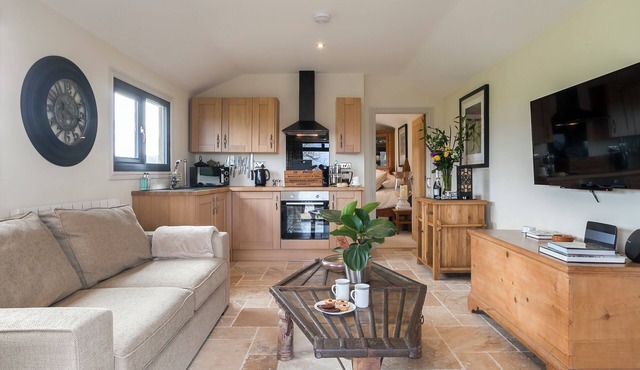 1 bedroom accommodation in Rudford, near Gloucester