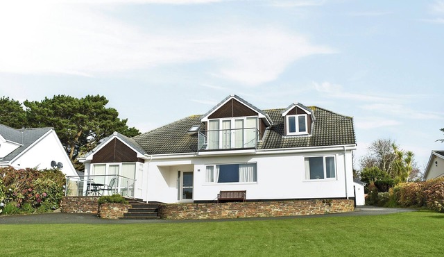 1 bedroom accommodation in Carlyon Bay, near St Austell